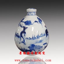 景德鎮(zhèn)瓷器與瓷器酒瓶定做廠家的藝術(shù)之旅